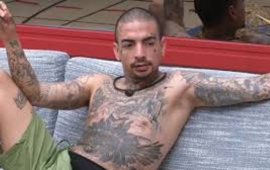 Mc Guimê atende o Big Fone e garante Poder Supremo 