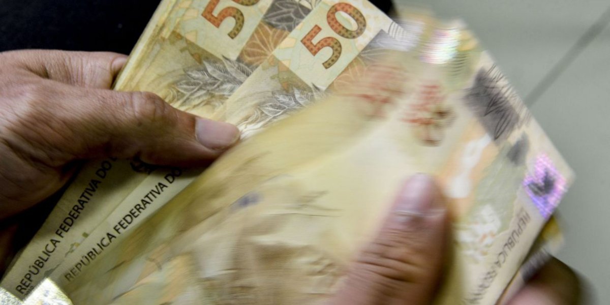 Beneficiários com NIS de final 8 recebem Bolsa Família