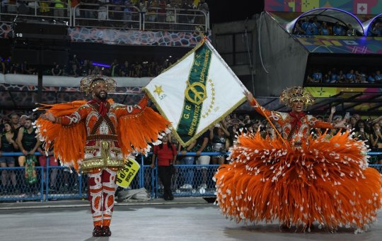 Desfile das campeãs do Rio: seis escolas voltam à Sapucaí neste sábado