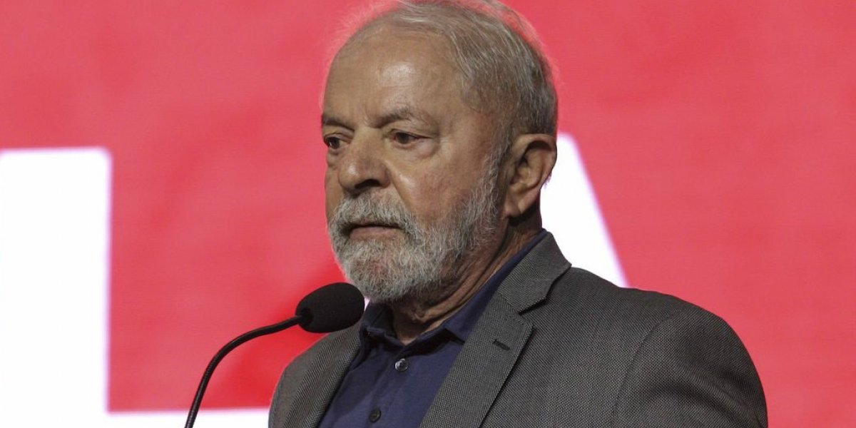 Lula se reúne com ministros para debater volta de impostos dos combustíveis