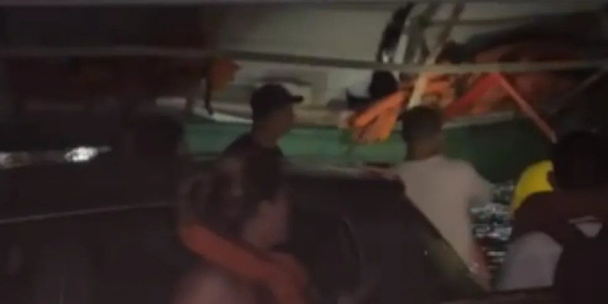 Colisão entre balsas em Porto Seguro deixa feridos