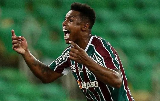 Vitória se aproxima da contratação do volante Wellington, do Fluminense