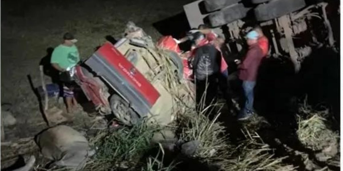 Morte no Jiquiriçá: Dois operários morrem após carreta bater em carro