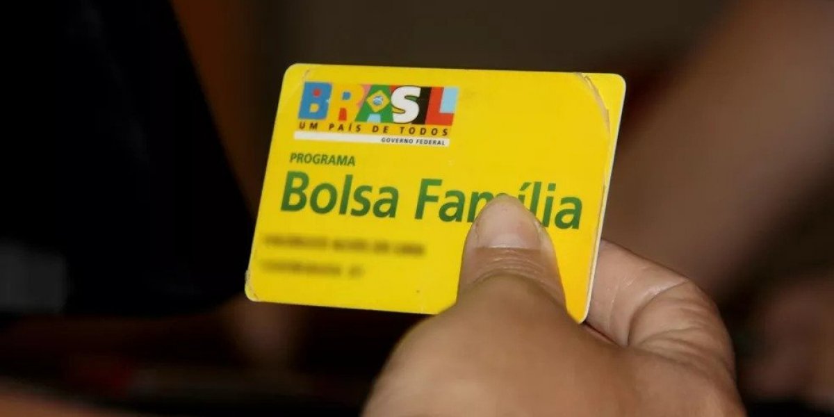 Lula assina medida do novo programa Bolsa Família nesta quinta-feira