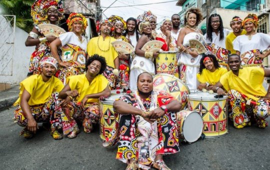 Bloco Ilê volta atrás e 'barra' entrada de pessoas brancas na entidade