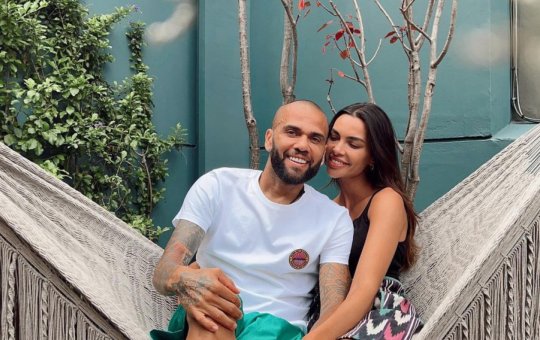 "Deixar ir": Esposa de Daniel Alves posta frase enigmática nas redes sociais