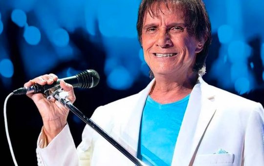 Cantor Roberto Carlos revela novo romance e não descarta mais um casamento