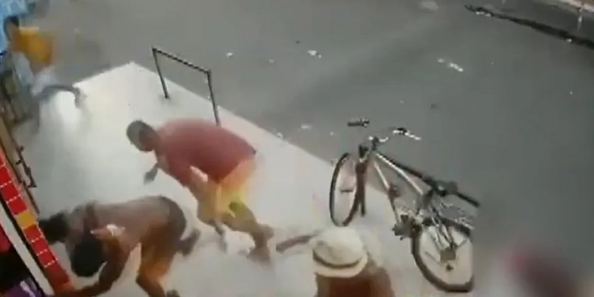 Câmeras de segurança mostram momento do ataque que deixou 3 mortos na Ribeira