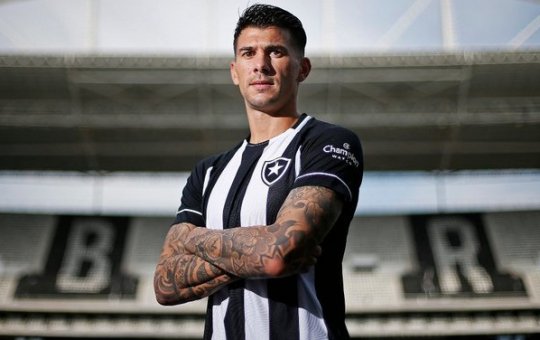 Bahia tem interesse na contratação do zagueiro Victor Cuesta, do Botafogo
