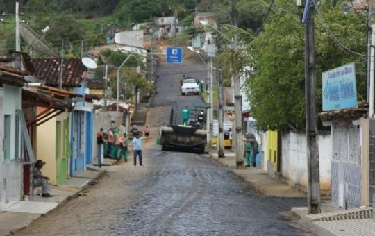 Fazendeiros impedem invasão de terras na cidade de Santa Luzia, na Bahia