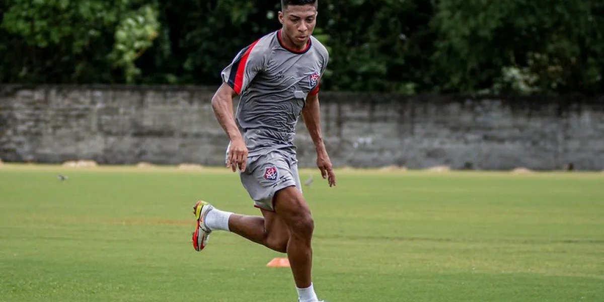 Vitória empresta atacante Alisson Santos para o Náutico