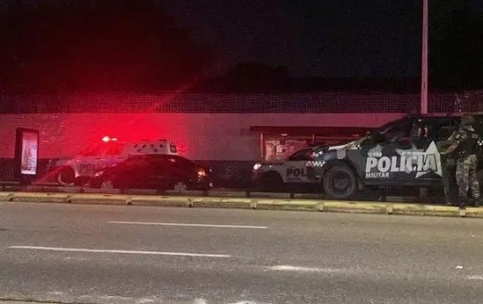 Mulher é mantida refém em carro há mais de 15h no Pará