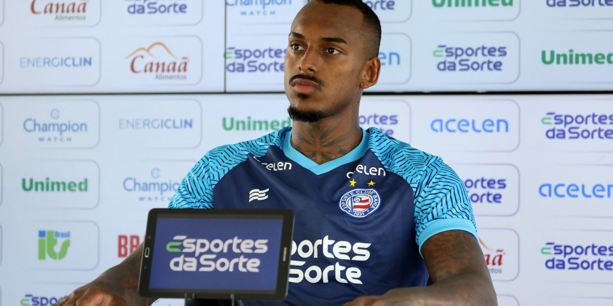 Corinthians aguarda chegada de Raul Gustavo para definir tratamento de lesão