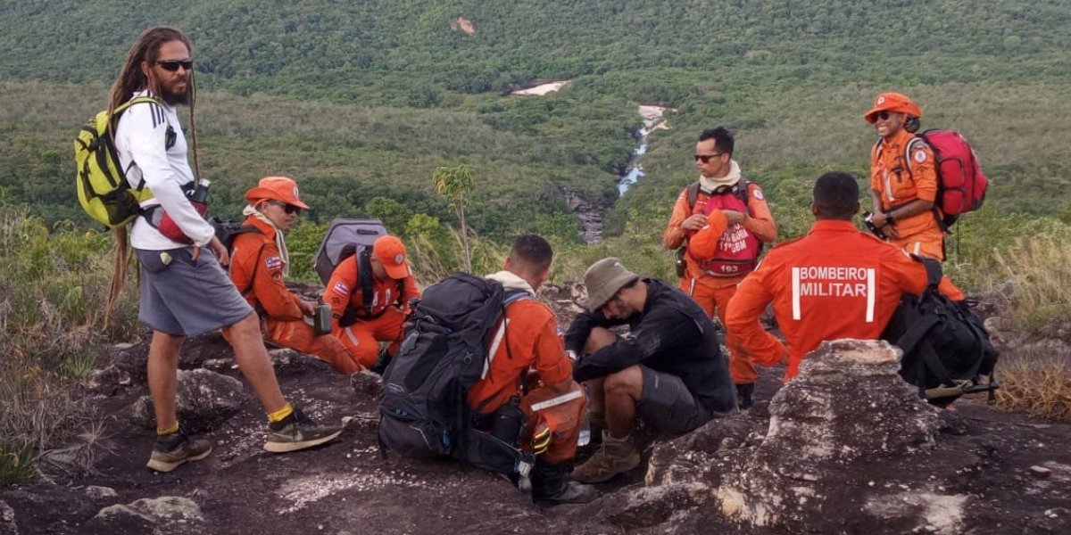 Bombeiros resgatam turistas israelenses em trilha na Chapada Diamantina