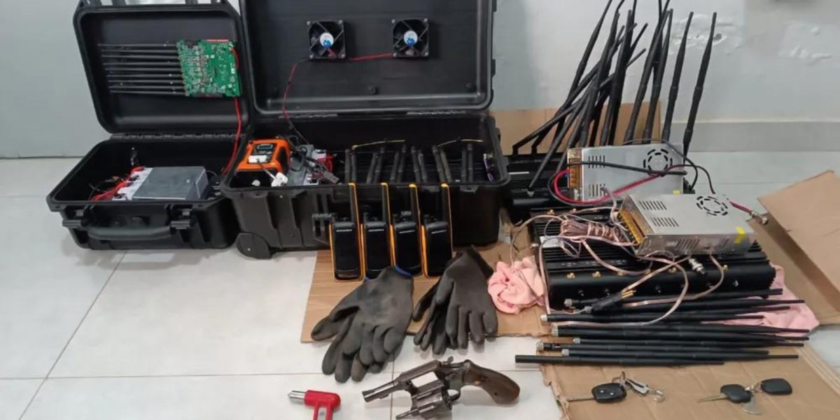 Polícia prende homens suspeitos de organizar quadrilha para roubo de carretas