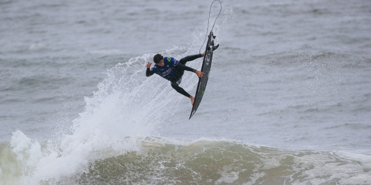 Mundial de surfe: Brasil avança com sete na etapa de Portugal