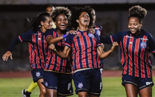 Bahia goleia o Ceará e vence a primeira no brasileiro feminino