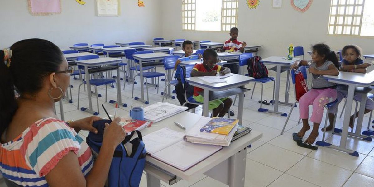 Ensino Médio e Ensino fundamental já têm data para início das aulas