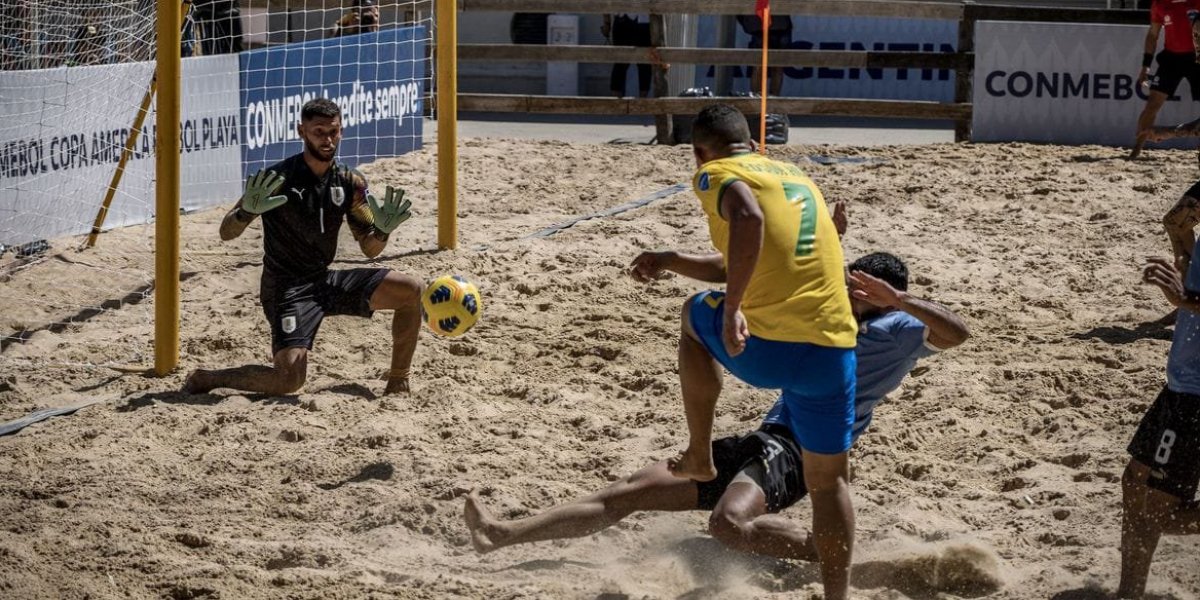 Brasil goleia Uruguai e estreia com vitória na Copa América de Futebol de areia