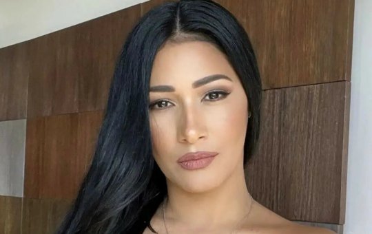 Simaria chama atenção por comportamento em programa de Fábio Porchat; web reage