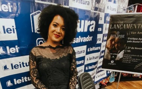 Autora lança série de livros ambientada em Salvador