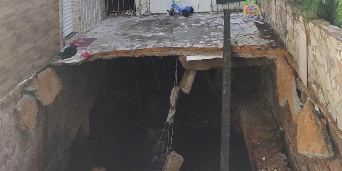 Laje desaba e deixa três feridos em Narandiba; dois ficaram sob escombros