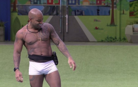 BBB 23: Será que a Boombox cabe na cueca P? Tamanho da peça intriga Brothers
