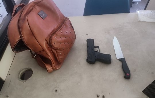 Mulher é presa suspeita de roubar ônibus e se esconder na Feira de São Joaquim