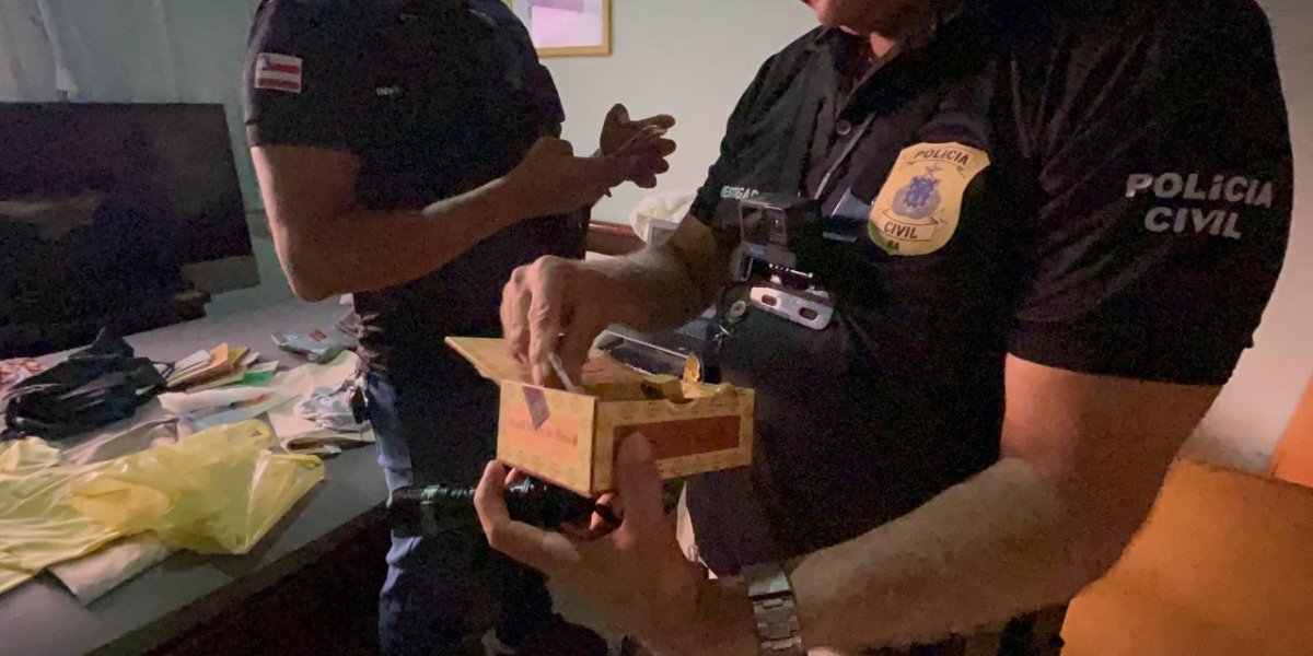 Empresário é preso na Barra suspeito de comprar imagens de pornografia infantil