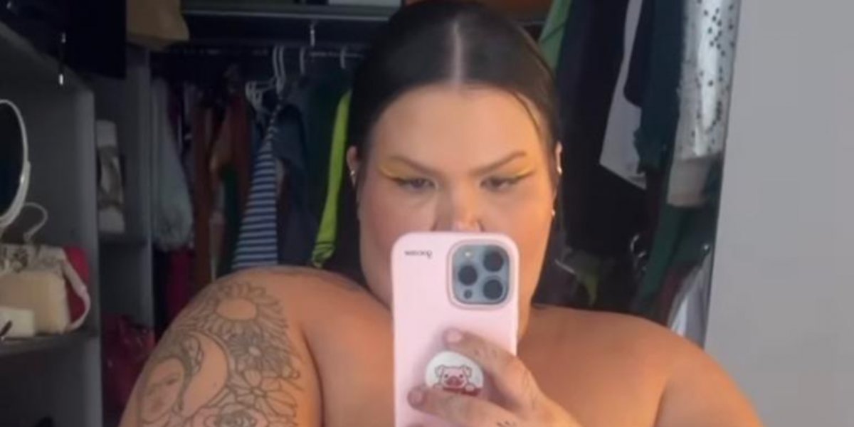 Thais Carla surge só de calcinha e provoca reação de seguidores