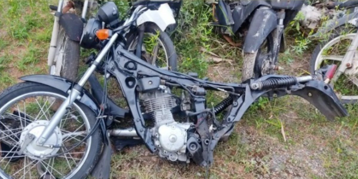 Desmanche de motocicletas é descoberto no bairro de Castelo Branco, em Salvador