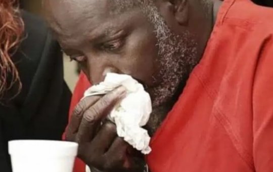 'Não guardo mágoa': Homem condenado a 400 anos por engano, é solto