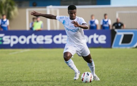 Vitória contrata o lateral-esquerdo Felipe Vieira, emprestado pelo Londrina