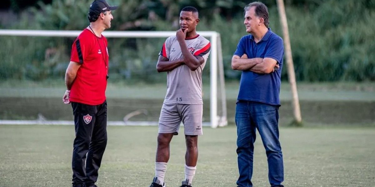 Mais um: Vitória contrata o volante Diego Fumaça, do Athletic Club