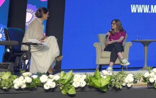 Comentarista que chorou após derrota de Bolsonaro é convidada a se filiar ao PL