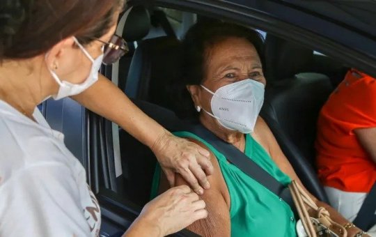 Salvador retoma vacinação contra Covid com inclusão da 3ª dose da Pfizer Baby