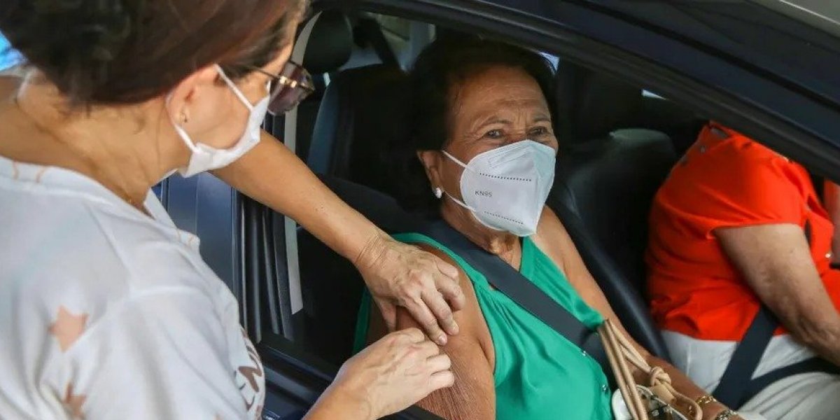 Salvador retoma vacinação contra Covid com inclusão da 3ª dose da Pfizer Baby