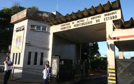 Vacinação anti-Covid é estendida para agentes do sistema prisional em Salvador
