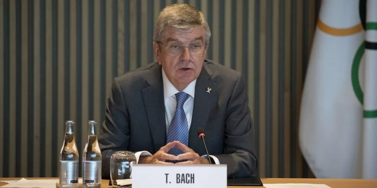 Presidente do COI defende russos nas Olimpíadas apesar da guerra na Ucrânia