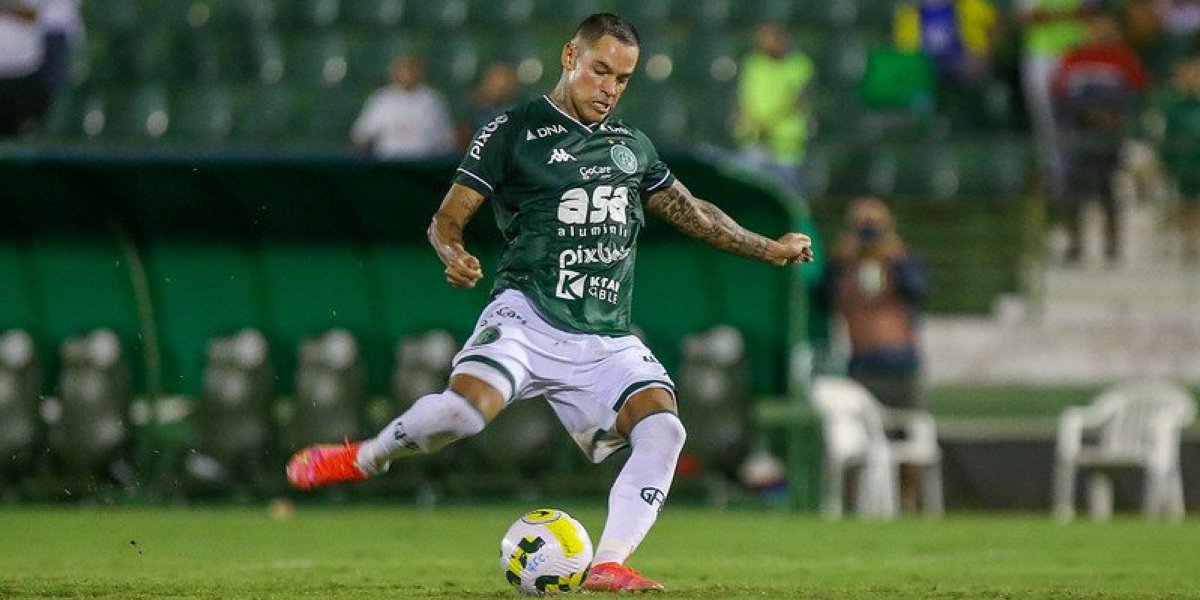 Giovanni Augusto pede rescisão com o Guarani e assina pré-contrato com o Vitória