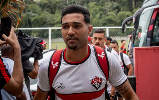 Alan Santos entra com pedido de patente na frase "Deus me Livre não ser Vitória"