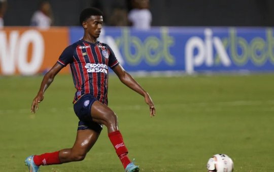 Sem espaço no Bahia, Douglas Borel pode ser emprestado para a Chapecoense