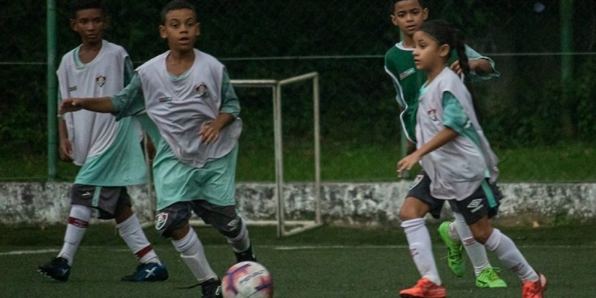 Fluminense aprova menina em base masculina pela primeira vez