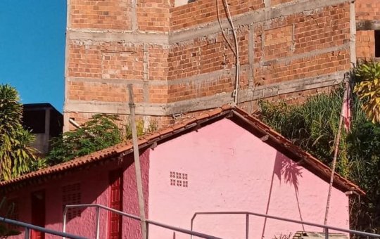 Construção irregular que ameaça terreiro Casa Branca é interditada
