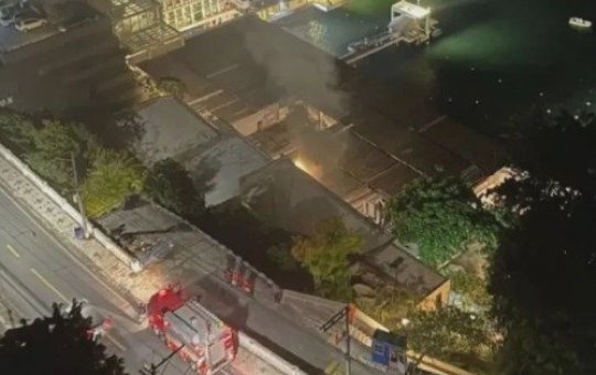 Fogo toma conta do Yacht Clube da Bahia, em Salvador