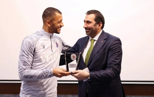 Trabzonspor confirma venda do zagueiro Vitor Hugo ao Bahia