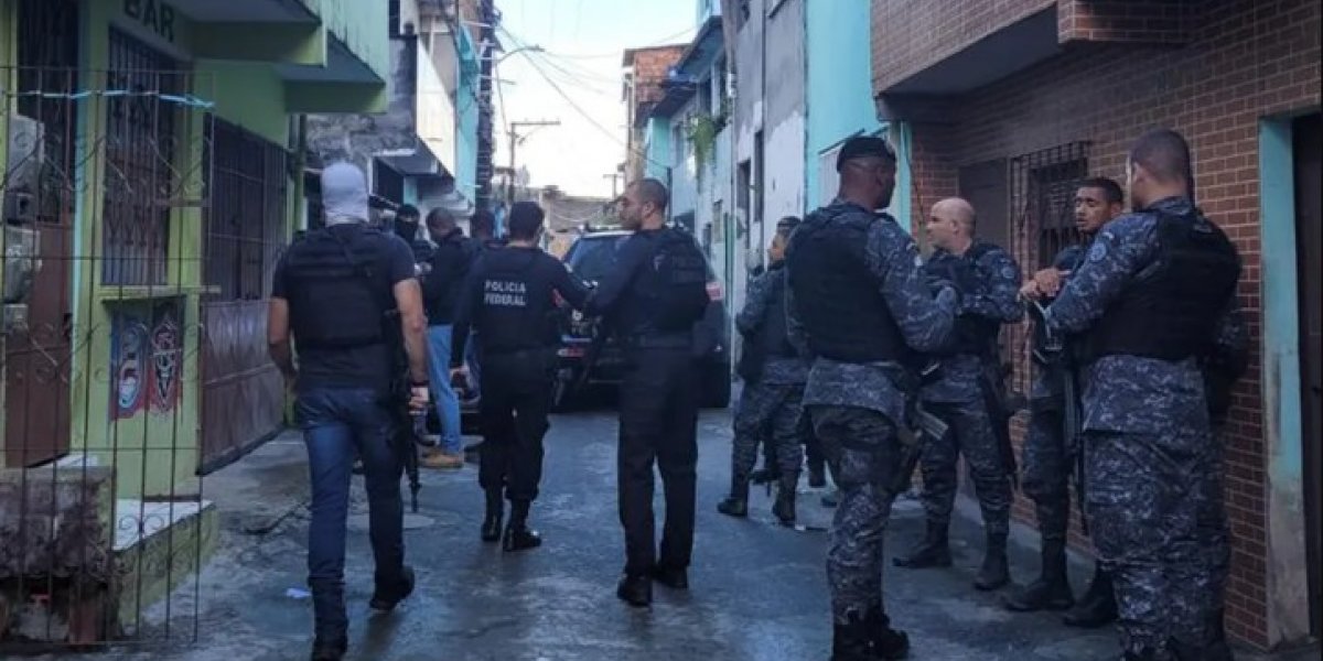 Homem morre em operação contra grupo que tentou explodir caixa em Terra Nova
