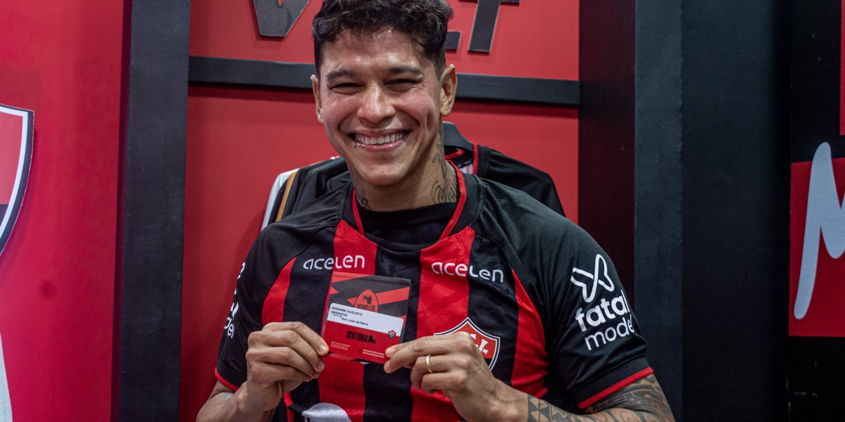 Giovanni Augusto enaltece o Vitória e afirma estar vivendo grande momento físico
