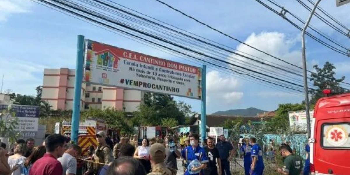 Crianças mortas em creche de Blumenau começam a ser enterradas