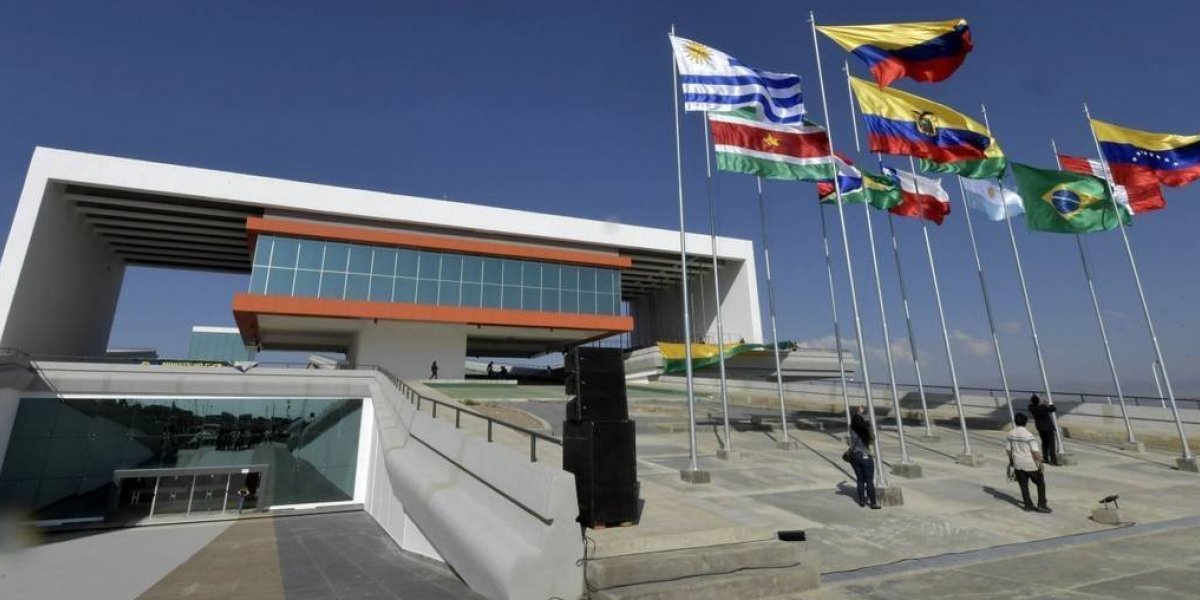 Brasil retorna para a União de Nações Sul-Americanas após quatro anos